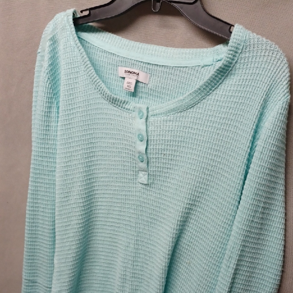 Women's Mint Top